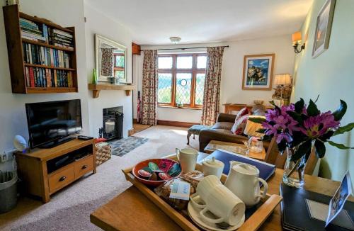 Trentishoe House | Chauffeurs Cottage Martinhoe
