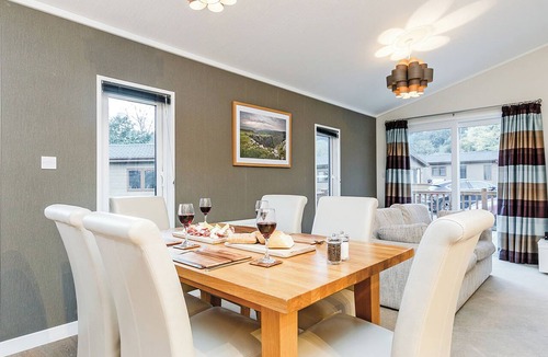 Cheddar Ski Chalet | Cheddar Lodge Premier