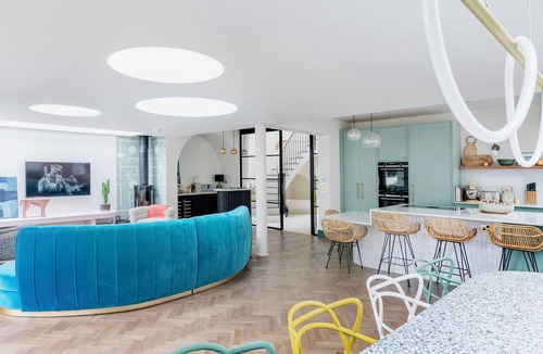 Malborough House | Chic Devon Designer Oasis with hot tub