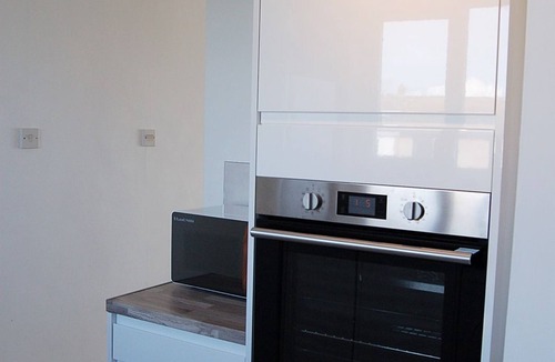 Tywyn House | Chwerthin Y Mor Beach House