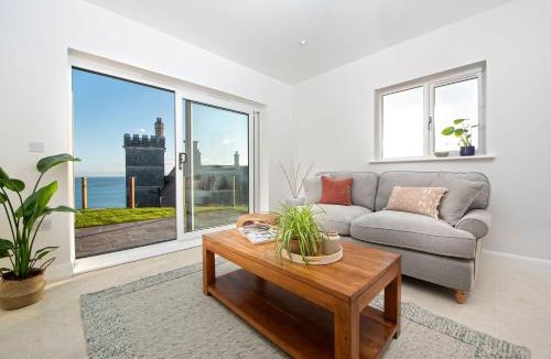Portwrinkle House | Cirrhata