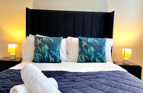 Atlantic Wharf House | City Centre House - Pet Friendly - Free Parking - 2 Bedroom - Large Garden