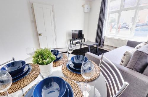 Burnt Oak House | Clarence Place