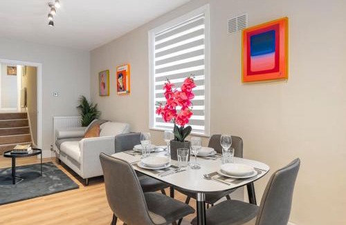 Tottenham Green Apartment | Classy GF Gem Next Seven Sisters