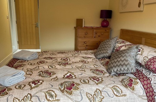 High Wycombe Bed & Breakfast | Clauds Close