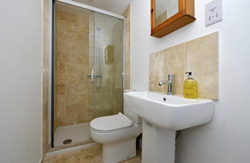 Carnhedryn House | Coachman's Cottage