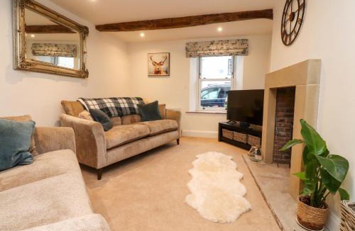 Gisburn House | Cobble Cottage