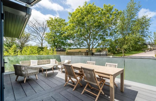 Llanfechell House | Coed Aros Lodge