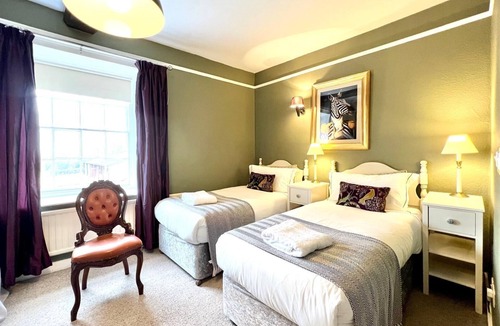 Thatcham House | Colthrop Manor
