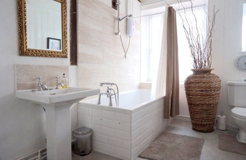 Thatcham House | Colthrop Manor