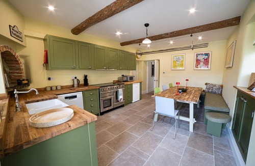 Skipton House | Combining comfort, character, and sustainability, this charming four-bedroom property is the perfect base for families and groups of friends.