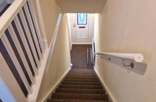 Washington House | Comfortable 2Br Home-free Parking-great Location