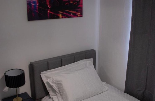 Stevenage Apartment | Comfortable 3 bed house in central location, Stevenage