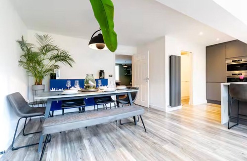 Chelmsford House | Comfortable 3 bedroom Home | Chelmsford | Sleeps 5 - Pass the Keys