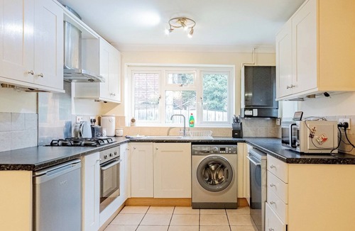 Woodham Ferrers House | Comfortable 4-bedroom home | Bicknacre - Pass the Keys