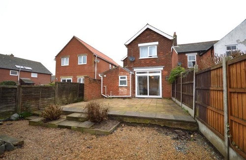 Leiston Apartment | Comfortable 6BR Home | Coast & Sizewell Nearby