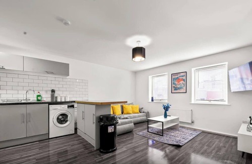 Belluton House | Comfortable Bristol 2BD Home