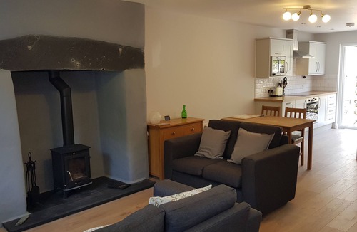 Tanygrisiau Cottage | Comfortable Holiday Cottage
