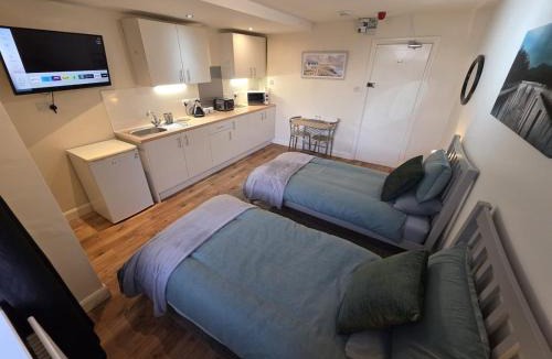 Flint Apartment | Comfortable Studio in Prime Flint Location