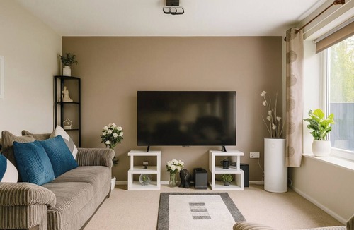Cwmbran House | Comfortable Two-Bedroom Home in St. Dials, Cwmbran