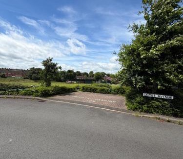 Newcastle-Under-Lyme Apartment | Commet Town House