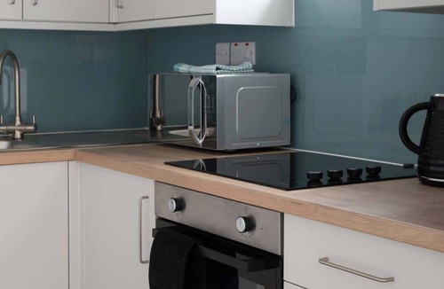 Cheltenham House | Compton House - 4 Bed