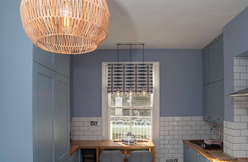 Salcombe Apartment | Contemporary Apartment | Outside Space | Harbour Views | Parking