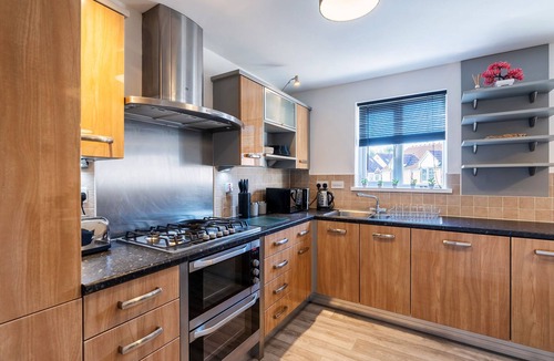 Woodmansey House | Contractor*Leisure*Comfy King Bed*Free Parking