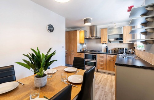 Woodmansey House | Contractor*Leisure*Comfy King Bed*Free Parking