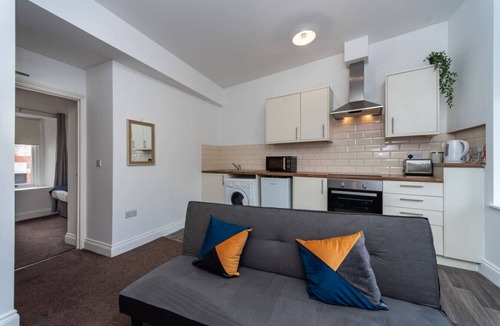 Neath Apartment | Contractor Room Kitchen Central Spot