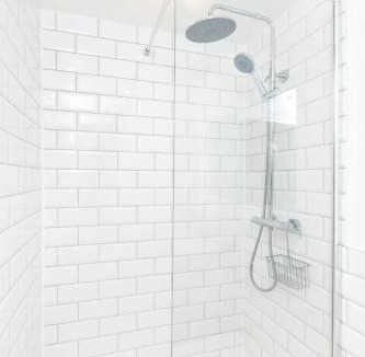 Hoole House | Convenient 2BR House with Great Transport Links