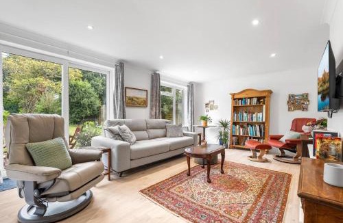 New Forest District House | Convenient and immaculate house in Bransgore