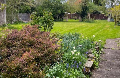 Cambridge Apartment | Convenient Studio near Addenbrookes with Parking
