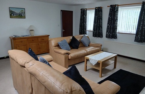 Trefor Cottage | Converted Barn Penlon Cottage - Sleeps 6 & Cot