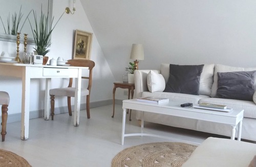 Armscote Apartment | Corn Mill cottage spacious apartment and B&B