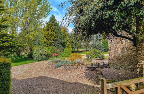 Potter Brompton House | Corn Stook - 16867