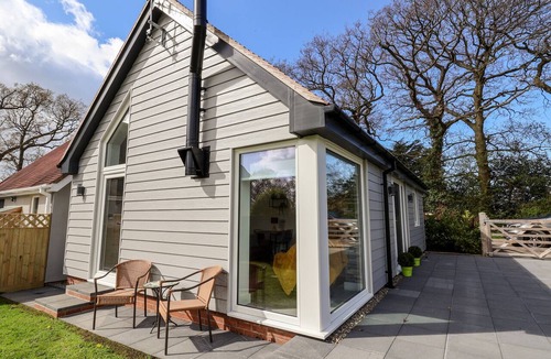 Saint Asaph Cottage | Cornelyn Bach
