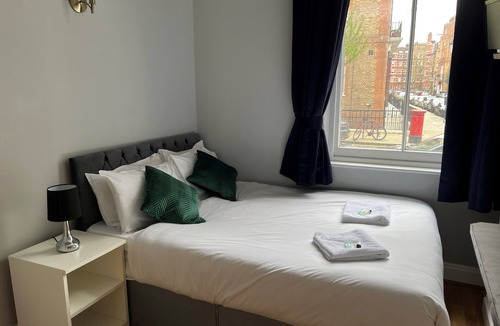 Earl's Court Hotel | Coronation Hotel