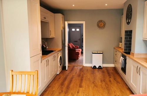 Spetchley House | Cosy, comfortable home close to city centre