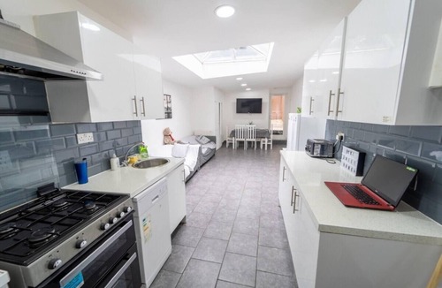Selly Oak Apartment | Cosy studio close to the university