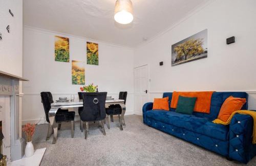 Blackburn House | Cosy Three Bedroom Terrace Rishton