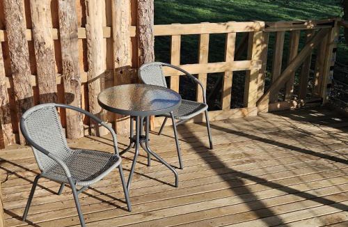 Monkswood Ski Chalet | Cosy Treehouse