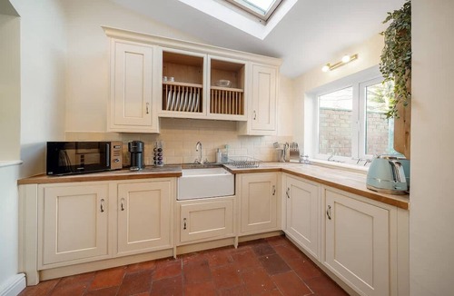 Cirencester House | Cotswolds 3BD 1 5 Bath Garden City Centre