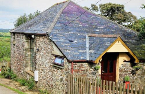 Saint Gennys House | Cottage Barn, Jacobstow
