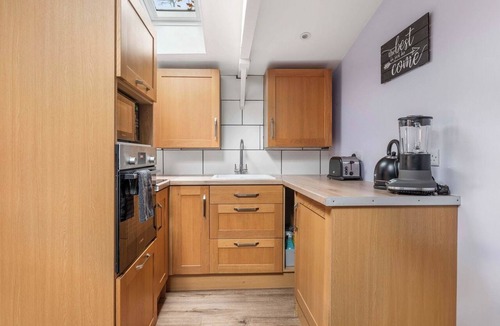 Ware House | Countryside Studio with Private Sauna