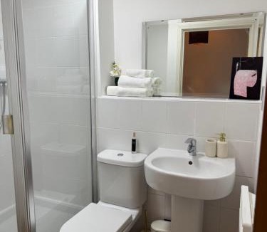Clayton House | Cozy room in a shared flat by Etihad and Coop Live Arena
