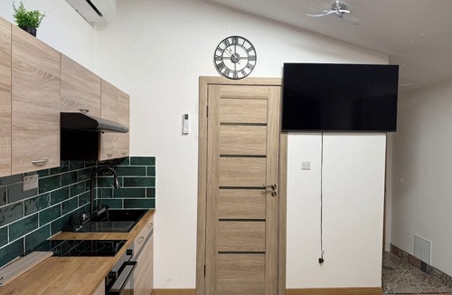 Birmingham Apartment | Cozy Studio in Birmingham Kingstanding