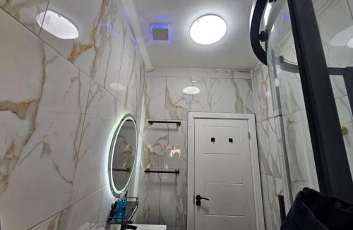 Riverside Apartment | Cozy Studio - Sleeps 2 - Cardiff City Centre