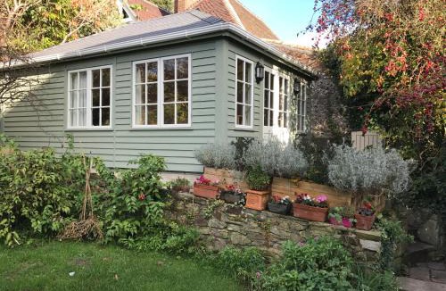 Lewes House | Crabapple Cottage B&B