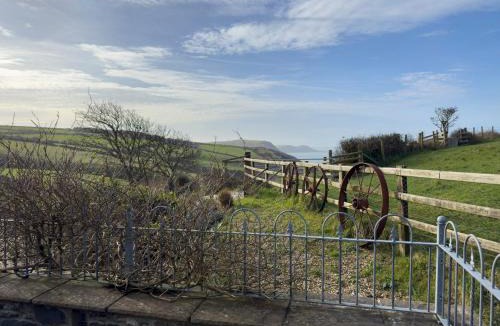 Llanllwchaiarn House | Crogal Stable